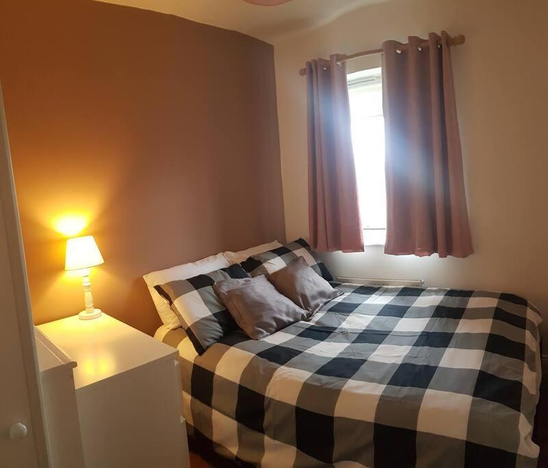לוקאן 3 Bedroom 3 Bathroom House, Dublin מראה חיצוני תמונה