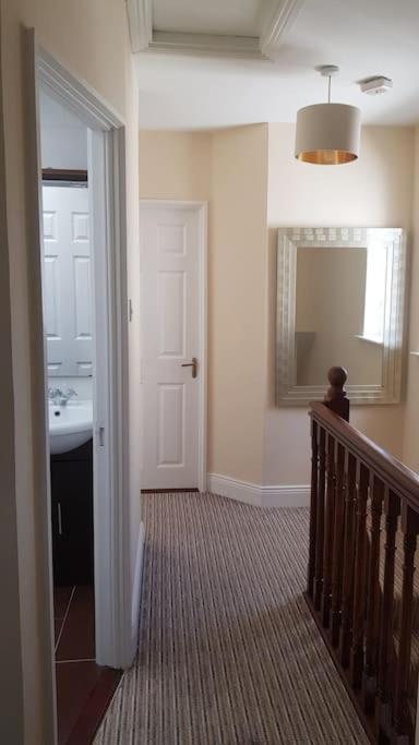 לוקאן 3 Bedroom 3 Bathroom House, Dublin מראה חיצוני תמונה